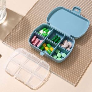 Boîte à pilules portable à 6 compartiments, mini étui de rangement pour médicaments de voyage en plastique avec logo personnalisé - Product Image 4