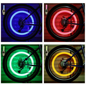 Vente en gros de lumières de roue de vélo néon multicolores, lampes pour bouchons de valve de pneu de VTT, pour l'avant et l'arrière des vélos et motos - Product Image 5