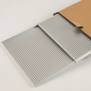 Plateau de four rectangulaire en <span class=keywords><strong>aluminium</strong></span> pour pâte feuilletée Mille Feuille 40x30cm 60x40cm Plat de cuisson Plat perforé Hôtel Restaurant - Product Image 6