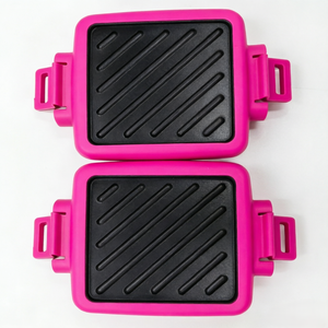 เครื่องทำแซนวิชแบบเร็ว <span class=keywords><strong>อบ</strong></span>ร้อนเร็ว ถาดซิลิโคนสี่เหลี่ยมสำหรับทำพายขนาดเล็ก เคลื<span class=keywords><strong>อบ</strong></span>สาร PTFE ใช้กับ<span class=keywords><strong>ไมโครเวฟ</strong></span> พกพาสะดวก - Product Image 4