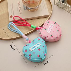 Portafoglio da donna amore fragola 2025 nuovo portamonete grazioso Mini borsa da polso ciondolo di personalità femminile alla moda - Product Image 5