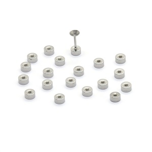Boucles d'oreilles clous rondes en acier inoxydable avec fermoirs à vis, accessoires de bijoux, clous d'oreilles pour cartilage, boucles d'oreilles unisexes tendance - Product Image 1