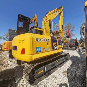 Pelleteuse sur chenilles d'occasion KOMATSU PC130-7 de 13 tonnes, originale et de haute qualité, à vendre - Product Image 1