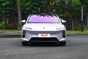 2025 <span class=keywords><strong>NIO</strong></span> <span class=keywords><strong>ET5</strong></span> 4 puertas 5 asientos sedán 100KWh Champion Edición Conmemorativa buen <span class=keywords><strong>precio</strong></span> coche eléctrico nuevo vehículo de energía - Product Image 2