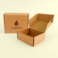 Boîte d'expédition plate en carton kraft brun ondulé, personnalisée avec logo imprimé, en matériaux recyclés, pour l'emballage de chaussettes et de fourrures