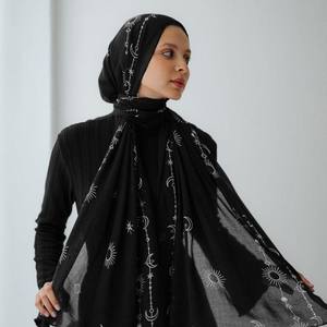 2025 Personnalisé Élégant Floral Respirant Quatre Saisons Bandeaux Modal Hijab Conception Croissant Soleil Classique Foulards Châles Arabe - Product Image 2