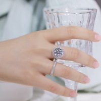 Bague de fiançailles de luxe en argent sterling S925 avec double bande, halo pavé et moissanite ronde VVS2, pierres latérales, pour mariage et fiançailles