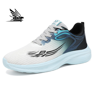 A basso prezzo alla moda Outdoor Casual Walking <span class=keywords><strong>scarpe</strong></span> da uomo leggero in maglia traspirante <span class=keywords><strong>scarpe</strong></span> da donna sportive su <span class=keywords><strong>scarpe</strong></span> da corsa uomo - Product Image 1