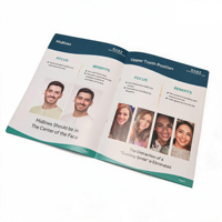 Service d'impression de brochures, catalogues et magazines en papier couché laminé avec reliure agrafée personnalisée, couleur intégrale, couverture souple, OEM