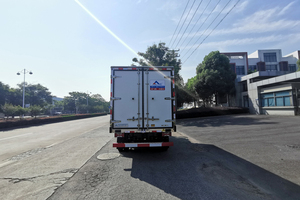 2024 Maxus 4*2 lecteur 5 tonnes vente de <span class=keywords><strong>camion</strong></span> réfrigéré LDV britannique <span class=keywords><strong>ancien</strong></span> tout neuf état Transmission manuelle économie vente chaude - Product Image 4