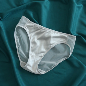 Braguitas de Seda Satén 100% Pura para Mujer, con Logotipo Personalizado, de Alta Calidad y Brillantes - Product Image 6