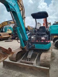 Excavadora sobre orugas HITACHI, alta calidad, segunda mano, marca japonesa, peso operativo de 4 toneladas con accesorios de bomba de cubo - Product Image 4