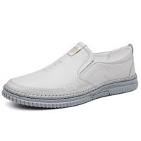Mocassins d'automne pour hommes à enfiler, respirants, avec doublure en cuir véritable, semelle souple en caoutchouc, logo embossé, chaussures de conduite pour hommes d'âge moyen