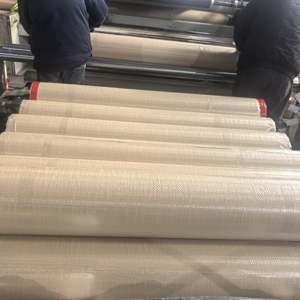Toile PVC enduite de qualité industrielle, résistante aux déchirures, pour le stockage <span class=keywords><strong>agricole</strong></span> en extérieur, le revêtement de serres et les revêtements de réservoirs d'irrigation - Product Image 6