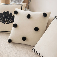 Taie d'oreiller géométrique simple moderne en velours brodé coussin décoratif pour la maison salon fenêtre du sol au plafond décorative