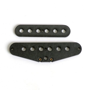 Placa Base de Fibra Negra Donlis para Pastillas de Bobina Simple de Guitarra ST con Espaciado de Cuerdas de 48/50/52 mm - Product Image 6