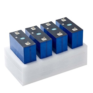 Celda de Batería Prismática LiFePO4 LF230 de 3.2V y 230Ah para Almacenamiento Solar - Product Image 1