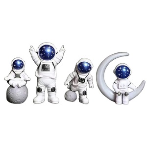 Artisanat en résine, ornements d'astronaute, ameublement créatif pour la maison, une variété de couleurs et de Styles peuvent être achetés en combinaison - Product Image 1