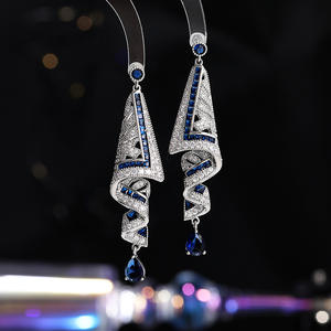 <span class=keywords><strong>Pendientes</strong></span> Largos de Lujo con Circonita Cúbica Azul Glamorosa para Mujer, Ideales para Bodas y Fiestas - Product Image 1