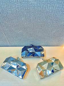 Nuevo estilo de bolso de mano mini brillante de acrílico, bolso de mano tipo clutch, bolso de hombro cruzado para fiesta. - Product Image 5