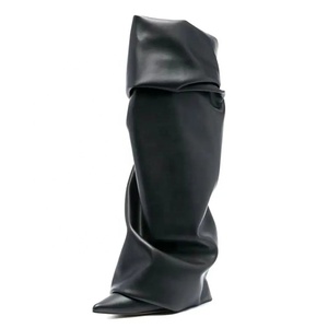 Botas de tacón alto fino con pliegues y punta fina para mujer, de cuero mate, hasta la rodilla, estilo pantalón, tipo botín. - Product Image 2