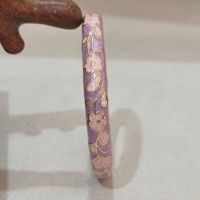 Gelang Enamel Cloisonne Vintage Lapisan Emas 18K Relief Bunga Berlian 0.6 Pencampuran Warna Halus Tanpa Pudar