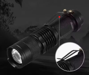 Mini lampe torche portable de sport de plein air, zoom télescopique, éclairage multifonctionnel, alliage d'aluminium noir, durable - Product Image 4