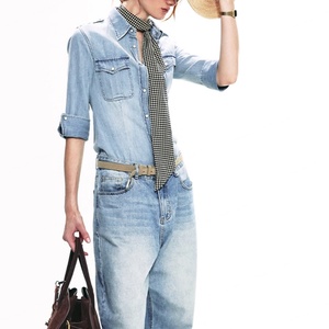 เสื้อเชิ้ตเดนิมผู้หญิงแฟชั่นขายส่ง แขนสั้น สวมใส่สบาย สไตล์วินเทจ ฟอกสีซีด ขาดๆ เซ็กซี่ ทรงเข้ารูป - Product Image 4