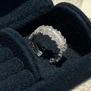 Anillo de Plata Pura S925 Wenchi, Estilo Vintage con Encaje, Diseño Exclusivo, Baño de Oro 18K, Microincrustaciones de Circonio, Modelo Abierto - Product Image 5