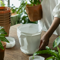 Fournisseur chinois de pots de fleurs en plastique écologiques faits à la main, jardinières de bureau pour la maison, le jardin, le balcon, le centre commercial, pot de plante décoratif