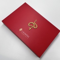 Boîte cadeau magnétique rouge de luxe boîte d'emballage de bijoux/chocolat imprimé de logo personnalisé boîte de papier rigide vitrine cosmétique en gros