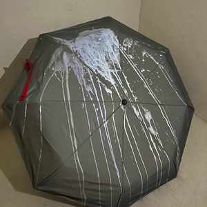 Parapluie laser automatique à changement de couleur pour étudiant, épaissi, réfléchissant, coupe-vent, anti-UV, pliable, résistant à l'eau - Product Image 4
