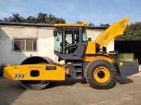 Prix d'usine Chine – Compacteur routier vibrant à tambour unique XS143J de 14 tonnes pour travaux d'ingénierie et de construction routière