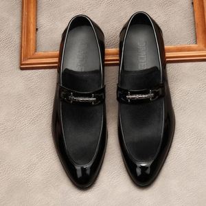 Chaussures en cuir pour hommes, confortables et élégantes, à bout pointu, polyvalentes, pour affaires et occasions formelles, à enfiler, design intemporel - Product Image 5