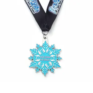 Médaille de flocon de neige de glace d'hiver en métal personnalisé avec ruban