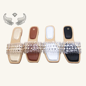 รองเท้าผู้หญิงยอดนิยมที่เพิ่งเปิดตัวใหม่รองเท้าแตะและรองเท้าแตะผู้หญิงแบบสวมด้านหน้าเรียบแฟชั่นและเรียบง่ายสำหรับกลางแจ้ง - Product Image 1