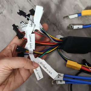 ชุดควบคุม YunLi 18Mosfets 72V 60A แบบ Sinewave พร้อมจอแสดงผลและคันเร่ง สำหรับมอเตอร์คู่ 72V 10000W 15000W สกู๊ตเตอร์ไฟฟ้า - Product Image 6