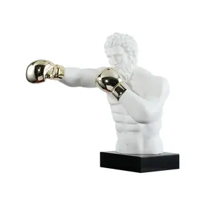 Sculpture en résine <span class=keywords><strong>de</strong></span> haute qualité, vente en gros, figurine <span class=keywords><strong>de</strong></span> boxeur rétro, statue <span class=keywords><strong>de</strong></span> boxeur pour la décoration <span class=keywords><strong>de</strong></span> la maison - Product Image 2
