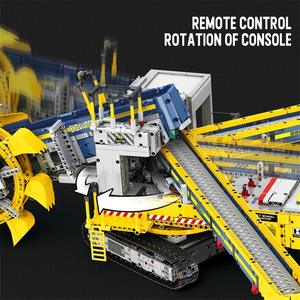 Ensemble <span class=keywords><strong>de</strong></span> blocs <span class=keywords><strong>de</strong></span> construction Reobrix 22017 RC Excavatrice à roues, véhicule <span class=keywords><strong>de</strong></span> construction électrique, briques pour adultes - Product Image 4