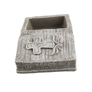 Pot de fleurs <span class=keywords><strong>en</strong></span> béton fait main de haute qualité <span class=keywords><strong>pour</strong></span> <span class=keywords><strong>jardin</strong></span> et cimetière, avec motifs <span class=keywords><strong>en</strong></span> croix <span class=keywords><strong>pour</strong></span> plantes et fleurs - Product Image 3