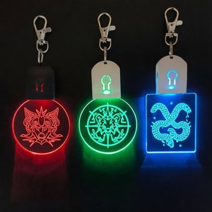 Porte-clés lumineux attrayant, 7 couleurs RVB, rechargeable par USB, porte-clés en acrylique holographique 3D pour souvenir - Product Image 1