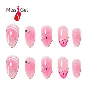 <span class=keywords><strong>Uñas</strong></span> Acrílicas al por Mayor, Color Rosa Gelatina, Forma de Almendra, <span class=keywords><strong>Relieve</strong></span> Floral 3D Hecho a Mano, Diseño 2026, 32 Piezas con Pegamento - Product Image 1