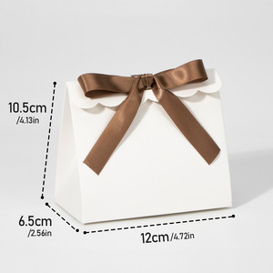 Bolsas <span class=keywords><strong>de</strong></span> Regalo <span class=keywords><strong>de</strong></span> Papel Plegables con Borde Festoneado y Lazo <span class=keywords><strong>de</strong></span> Satén, Caja para Dulces, Logotipo Personalizado, Bolsa Pequeña para Regalos, Recuerdos para Invitados - Product Image 4