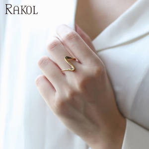 RAKOL RP2200 mode Bague serpent plaqué or Design Minimalisme Bijoux - Product Image 4