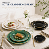 Assiettes de présentation en verre coloré avec bord doré, 13 pouces, finition martelée à la main, style scandinave, pour service de restauration hôtelière