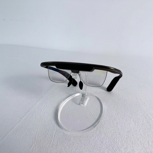 แว่นตาอัจฉริยะ AR น้ำหนักเบาพิเศษ 59 กรัม ไทเทเนียม ซิลิโคน ระบบเสียงแบบ Bone Conduction ชาร์จขณะใช้งาน  จอแสดงผลแบบมีสาย โหมดคู่ OEM/ODM - Product Image 1