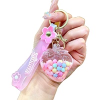 Porte-clés en acrylique rose mignon, style bonbon, avec pendentif fraise, petit cadeau pour salles de jeux et lieux de divertissement, vente en gros