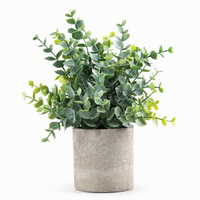 Plantes artificielles en plastique en gros, mini-pots d'eucalyptus et de romarin, sans entretien, pour bureau et maison