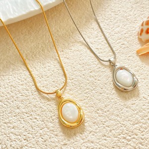 Commercio all'ingrosso donne Vintage splendide signore senza sbiadimento oro oro titanio acciaio geometrico ciondolo collana 18k oro - Product Image 6