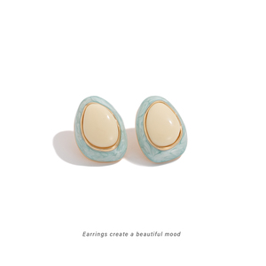 Boucles d'oreilles goutte d'eau rose clair et blanc riz, style mode douce, luxe léger, design de niche, assortiment de couleurs, clous d'oreilles nobles - Product Image 3